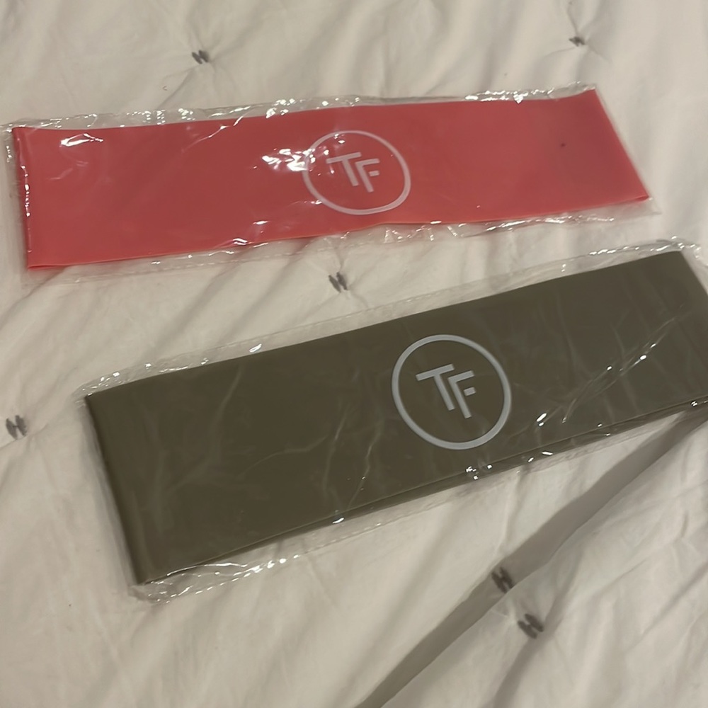 2 Booty Bands - Picture 2 of 4